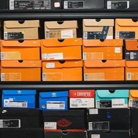 札克正版授權鞋販賣