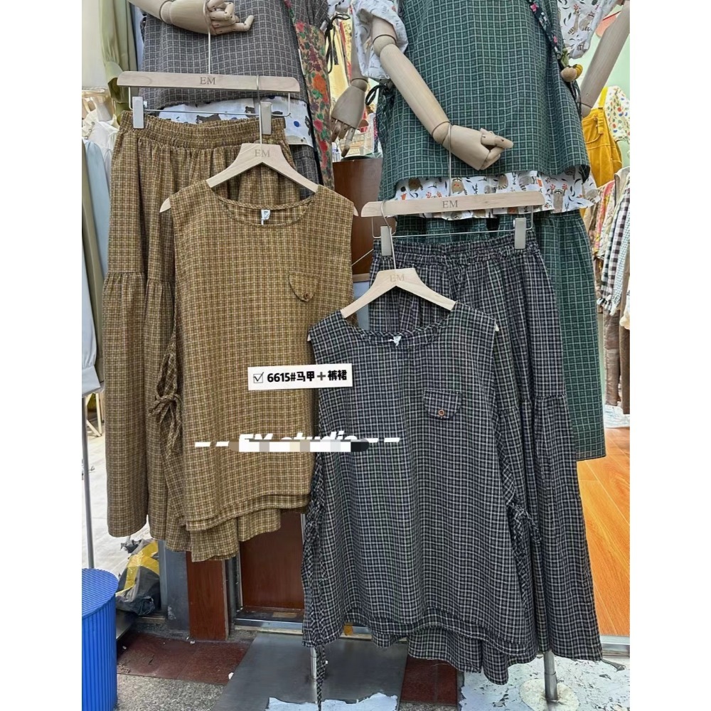 Gemini日系。 套頭式側綁帶背心+腰部鬆緊格紋裙褲-細節圖2