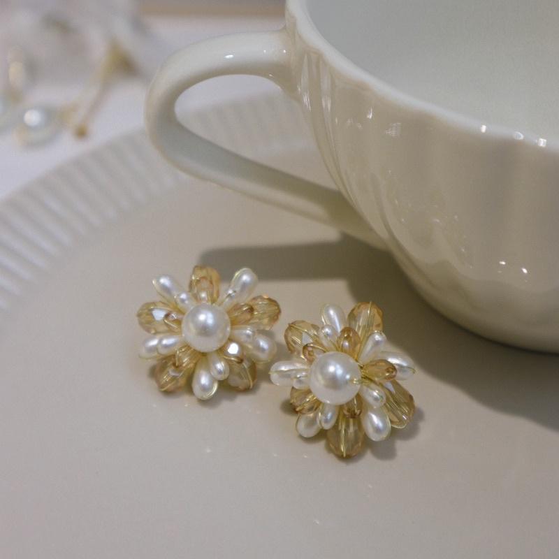 洛莉 🥑 奢華珍珠花耳釘 AW1208-細節圖2