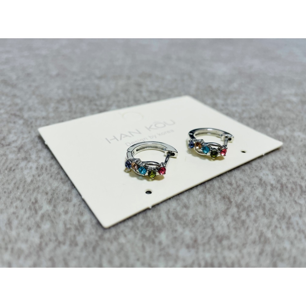 《台灣現貨》彩色水鑽環式耳環（非夾式）-細節圖5