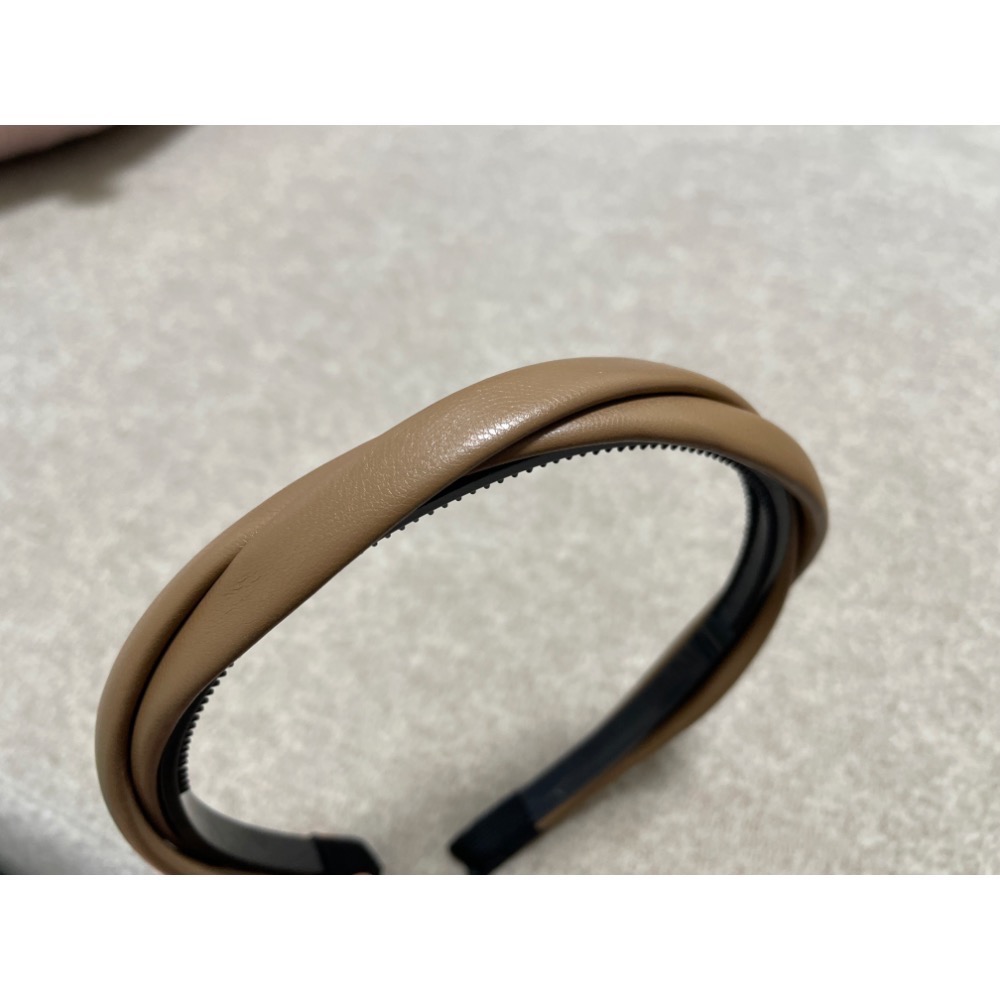 《台灣現貨》簡約清新造型髮箍-共三色-細節圖4