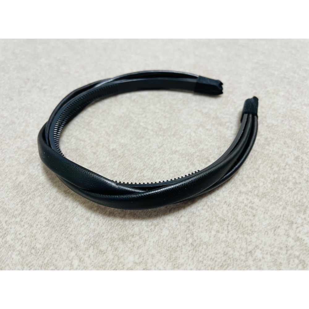 《台灣現貨》簡約清新造型髮箍-共三色-細節圖6