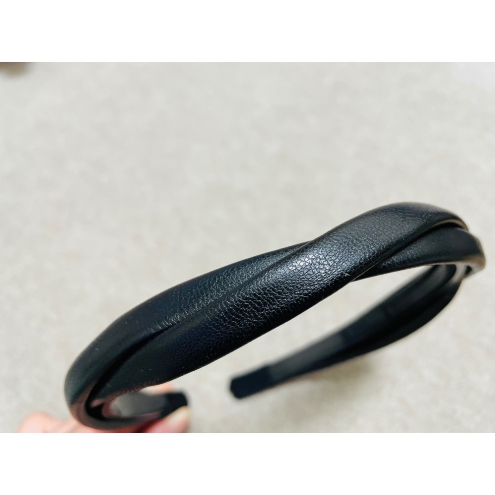 《台灣現貨》簡約清新造型髮箍-共三色-細節圖7