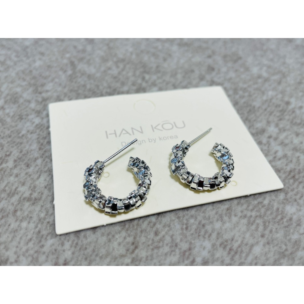 《台灣現貨》環式銀色耳環（非夾式）-細節圖3