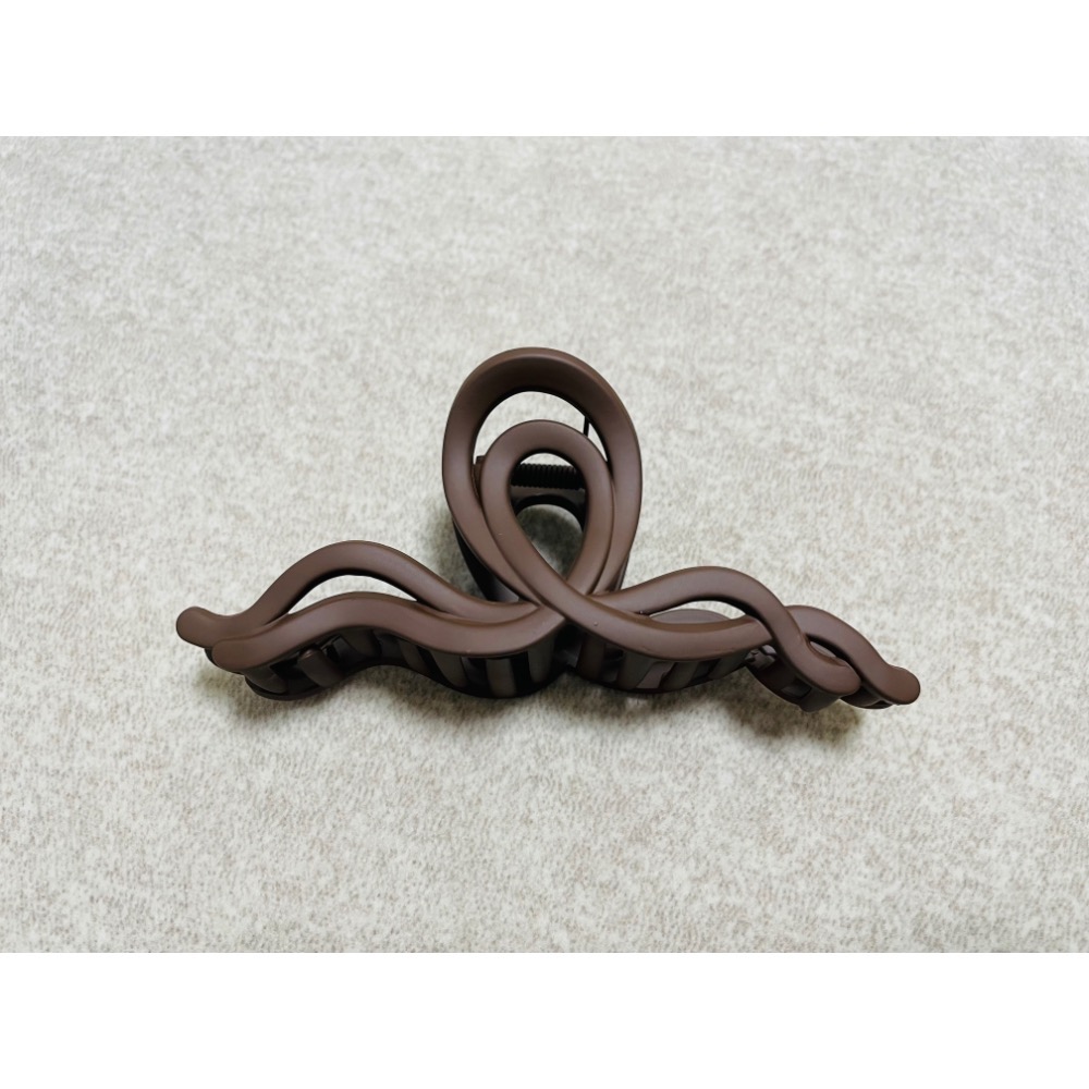 《台灣現貨》氣質髮夾鯊魚夾-多款式-細節圖5