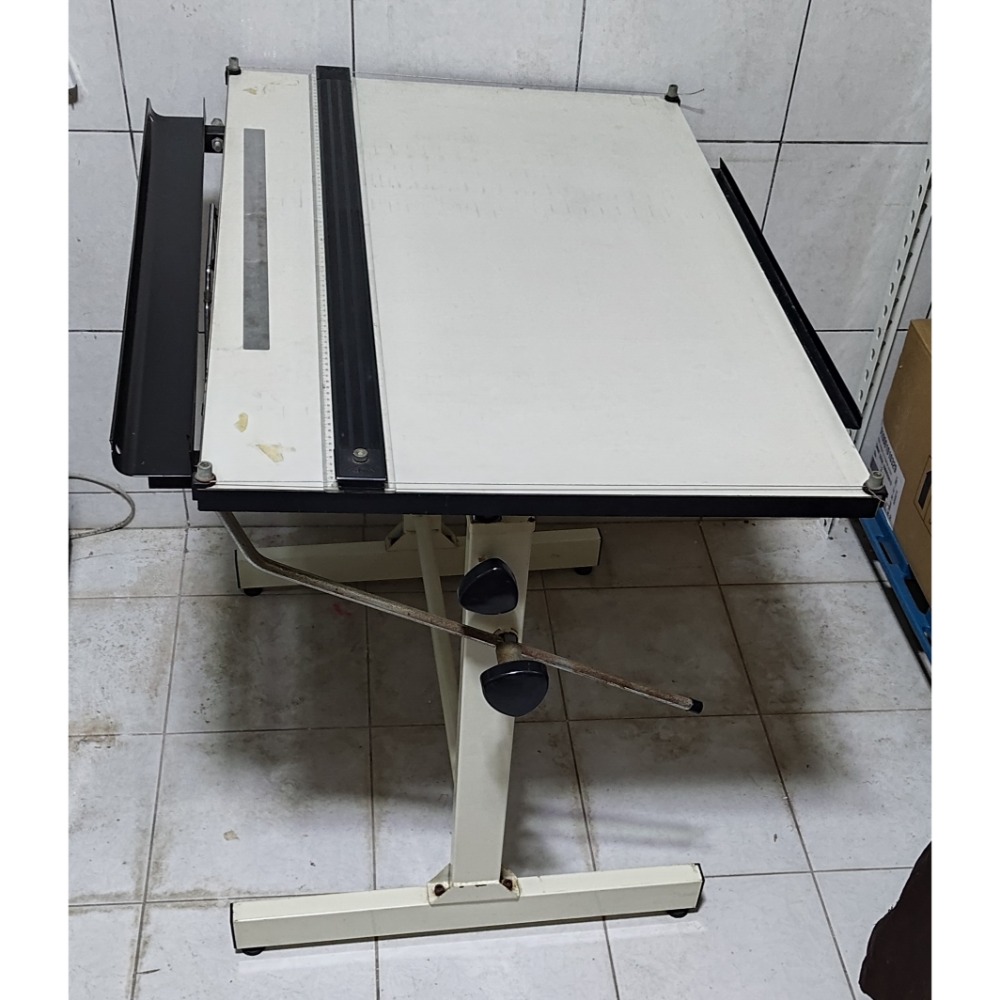 製圖桌.證照考試專用尺寸,製圖板 美工桌子 書桌 畫畫,桌面可以傾斜調角度,出貨地 北投區-細節圖3