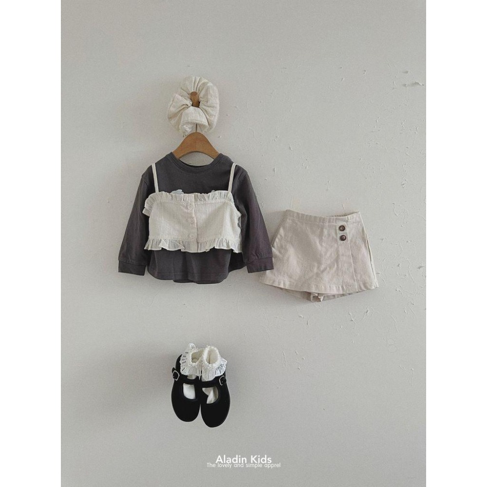 ✿ 現貨｜韓國童裝代購｜小童｜75-114 ✿aladin kids荷葉邊細肩背心-細節圖8