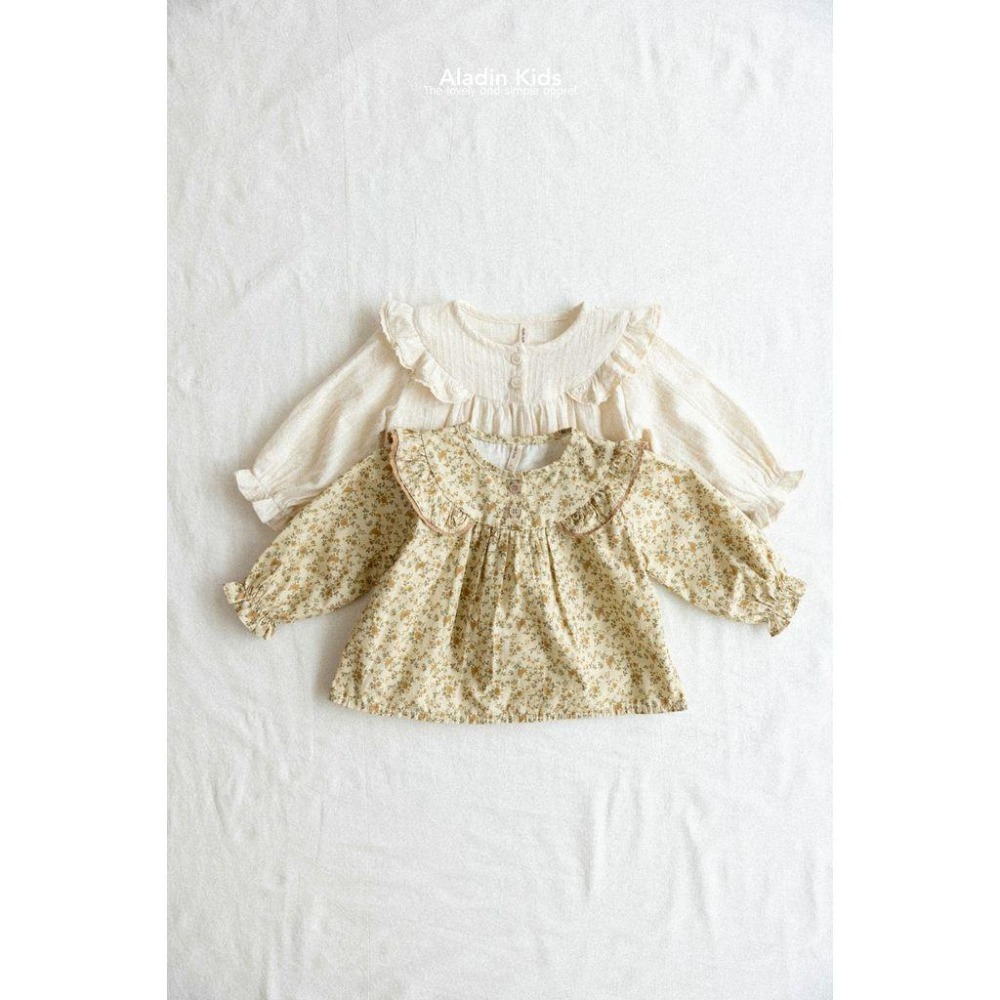 ✿ 現貨｜韓國童裝代購｜小童｜75-114 ✿aladin kids荷葉領鈕扣上衣-細節圖4
