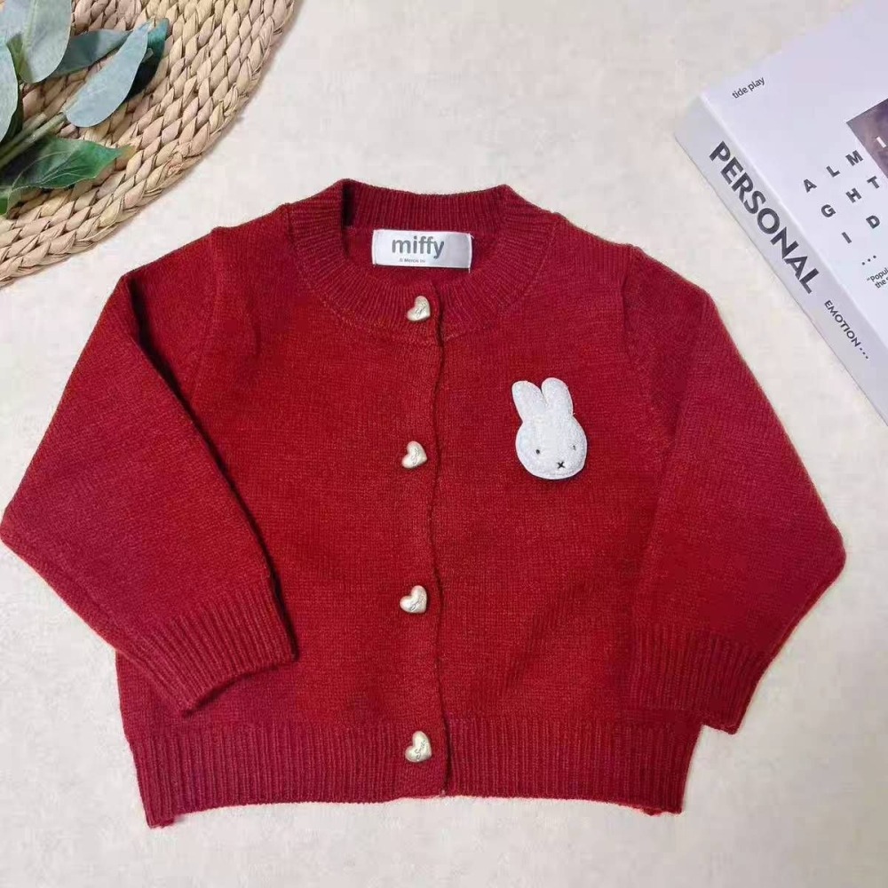米菲兔愛心造型釦子酒紅色針織外套/110/120/130-細節圖3