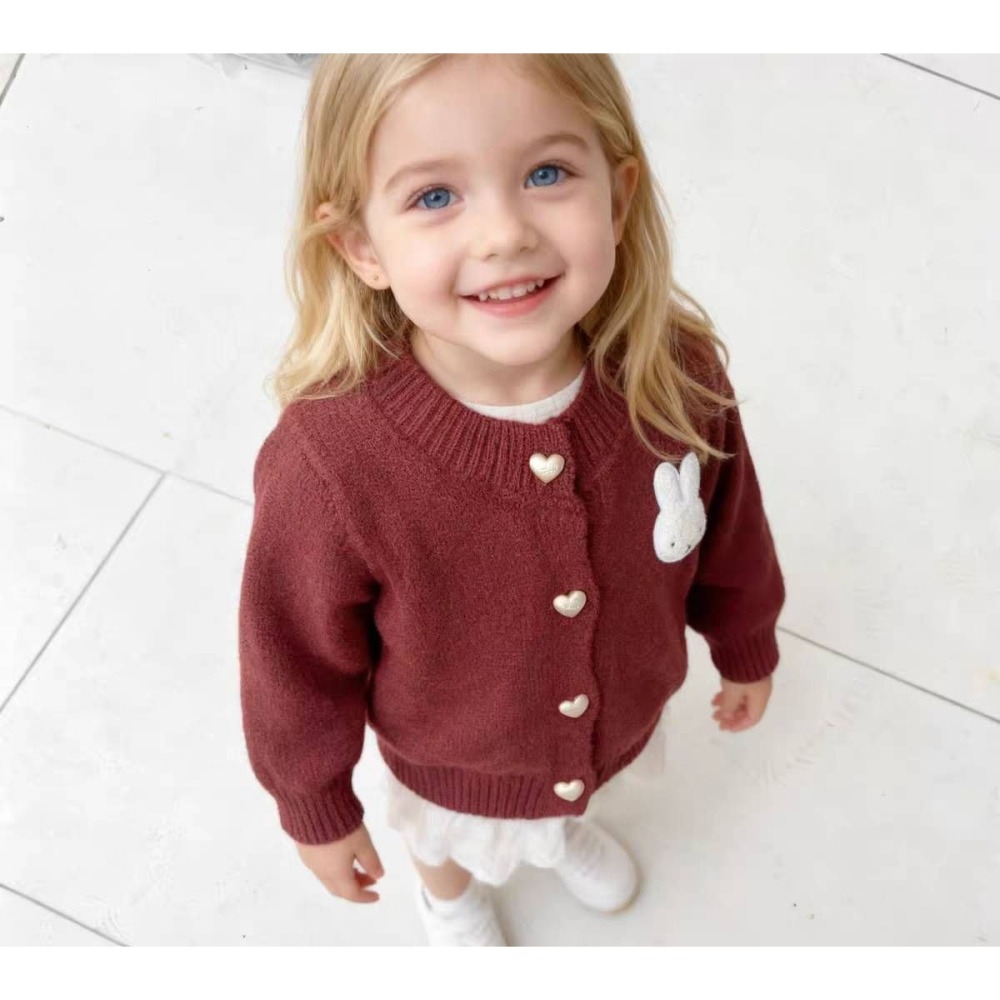 米菲兔愛心造型釦子酒紅色針織外套/110/120/130-細節圖5