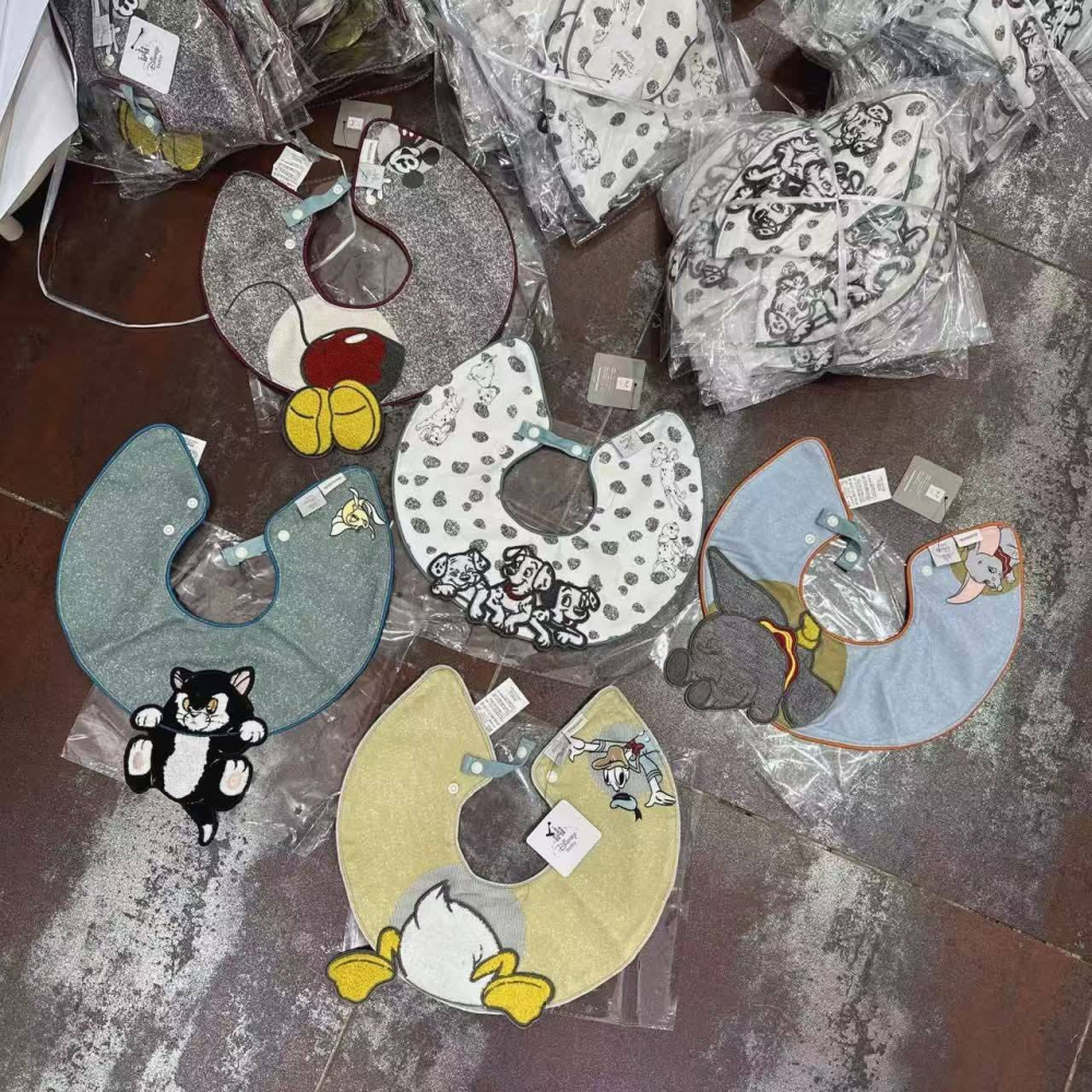 迪士尼明星人物造型圓領口水巾-細節圖4