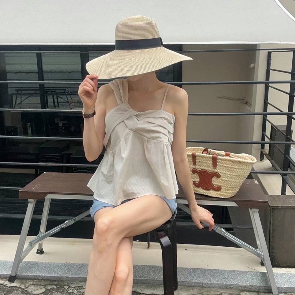 換季優惠Ballerina 法式芭蕾女伶 設計款不對稱上衣-細節圖4