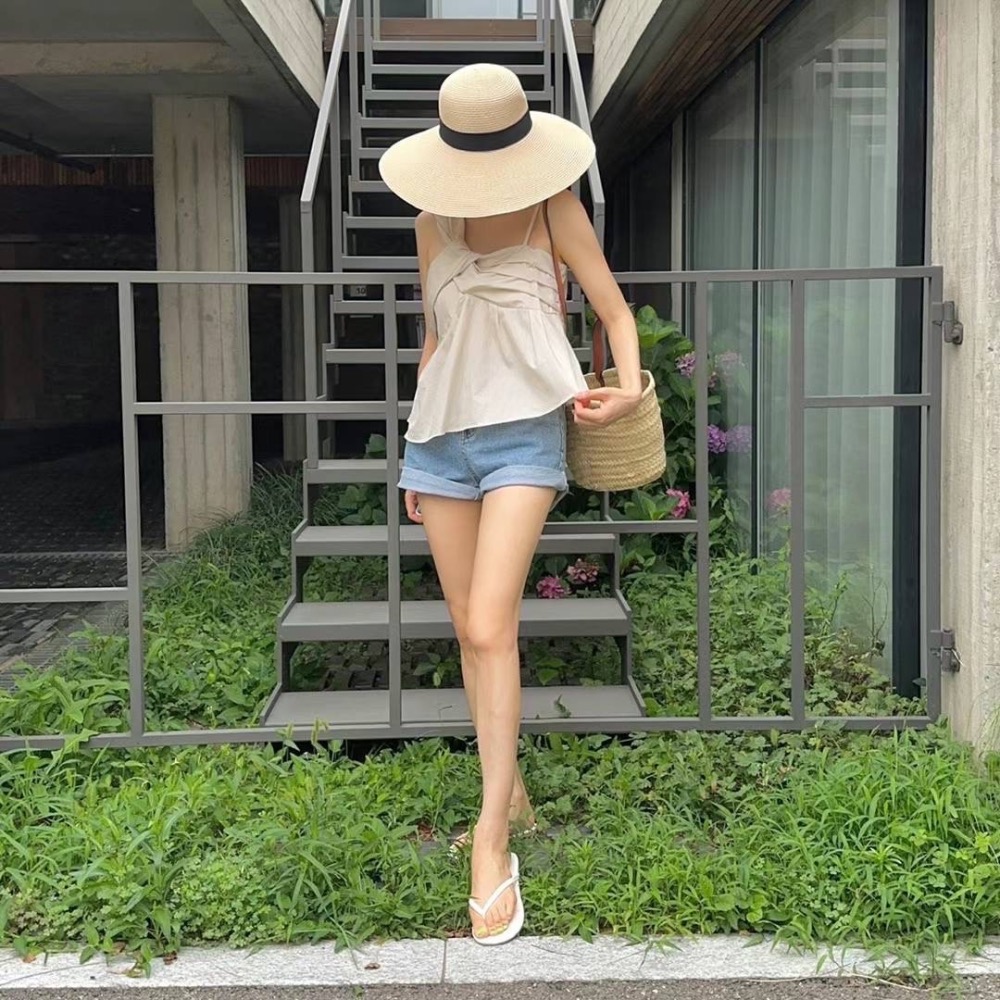 換季優惠Ballerina 法式芭蕾女伶 設計款不對稱上衣-細節圖6