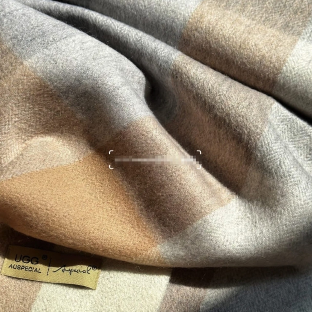最新💖UGG AUSPECIAL美麗諾羊毛格紋圍巾🐑新年必備❤️‍🔥英倫風-細節圖2