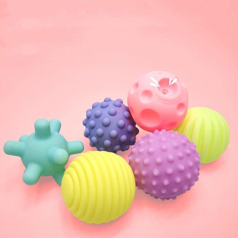 【台灣現貨】觸覺早教手抓球 寶寶啟蒙玩具 逼逼叫 手抓球 觸覺球 兒童認知球 新生兒 早教球 凹凸球 CCBABY-細節圖4