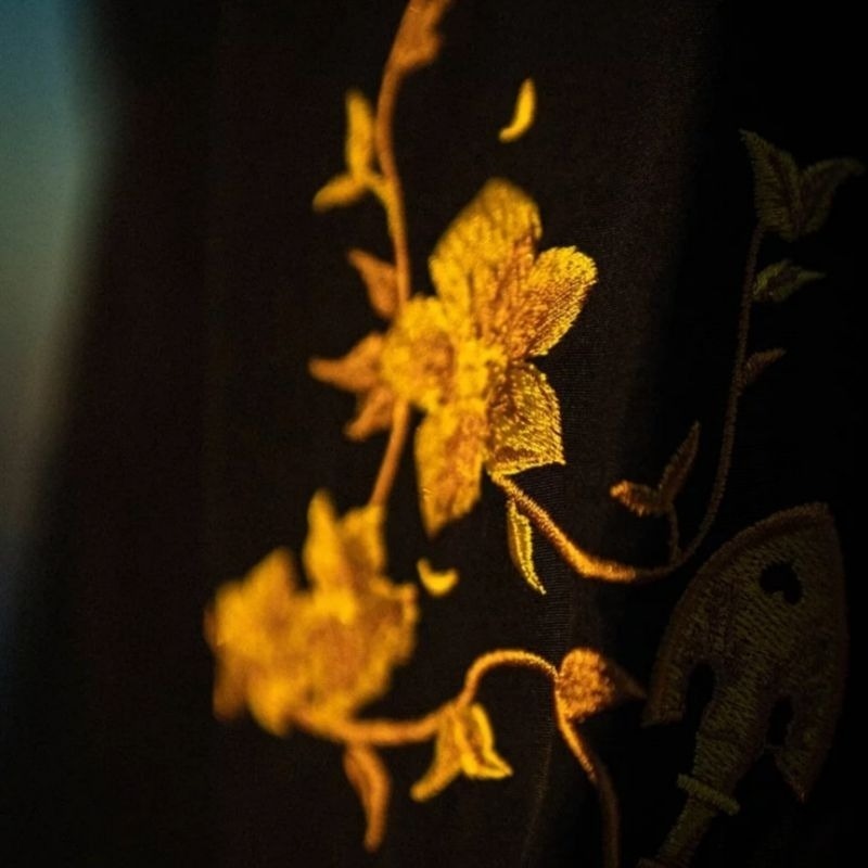 喬魯諾刺繡風衣外套 照片-2