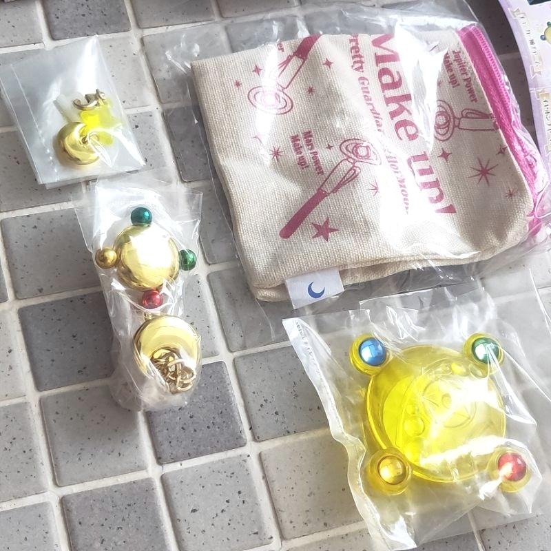 絕版現貨 第二代 BANDAI 美少女戰士 轉蛋 小兔 變身配件 月光仙子 化妝包 變身器 耳環吊飾 鍊子小物 月光仙子-細節圖6