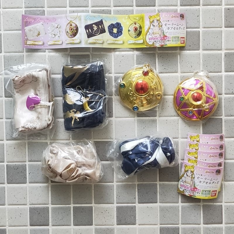 絕版現貨 BANDAI 美少女戰士 轉蛋 變身配件 月光仙子 化妝包 髮圈 鍊子小物 化妝鏡 變身器 吊飾 月光仙子-細節圖4