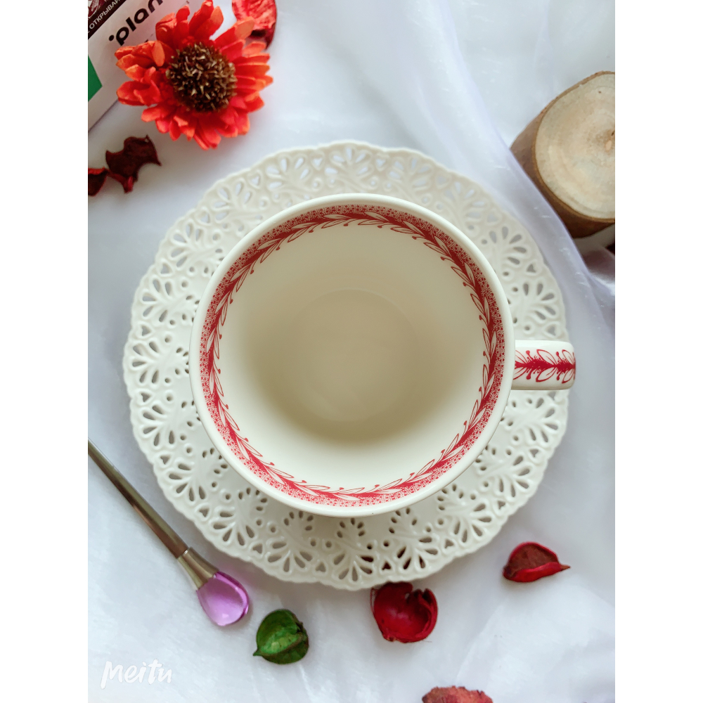 【絕版珍藏】芬蘭 ARABIA 百年工藝馬克杯 ── 復刻經典紅（田園風景與Myrna花卉 系列）-細節圖10