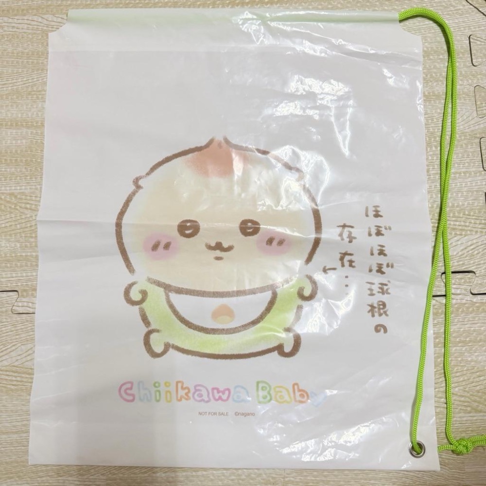 吉伊卡哇Chiikawa 便攜鏡梳 小鏡子 氣墊梳 門市限定 栗子饅頭 束口背袋-細節圖5