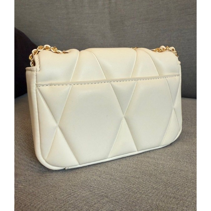 二手轉賣 Charles & Keith 小CK Arwen 菱格肩背包 奶油色 S-細節圖6