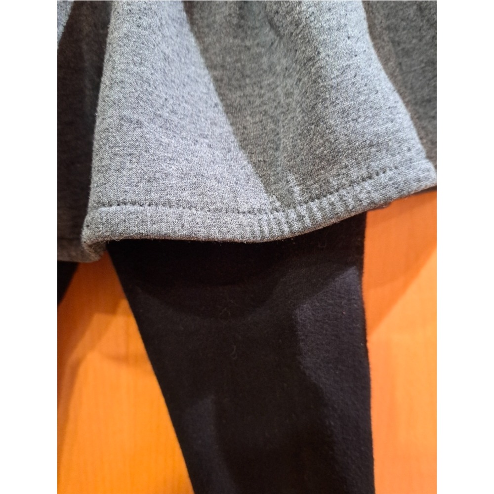 正韓🇰🇷11碼女童兩件式保暖長褲裙-細節圖4