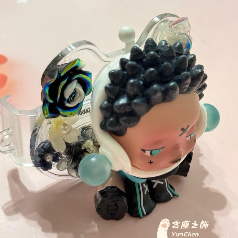 雲塵之飾·珠寶殿 臺灣賣家 快速出貨 🚚 現貨 泡泡瑪特 夜之城 幻音締造師 手機支架 手機殼 手機背夾 手機造型包-細節圖5