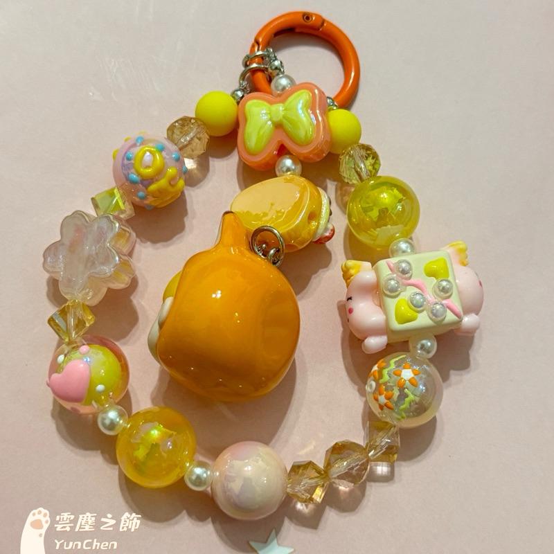 雲塵之飾·珠寶殿 臺灣賣家 快速出貨 🚚 現貨 MONBOO 狐狸 小小糖派對 傲嬌 萌萌 手機鍊 手繪珠 單鏈 實拍-細節圖6