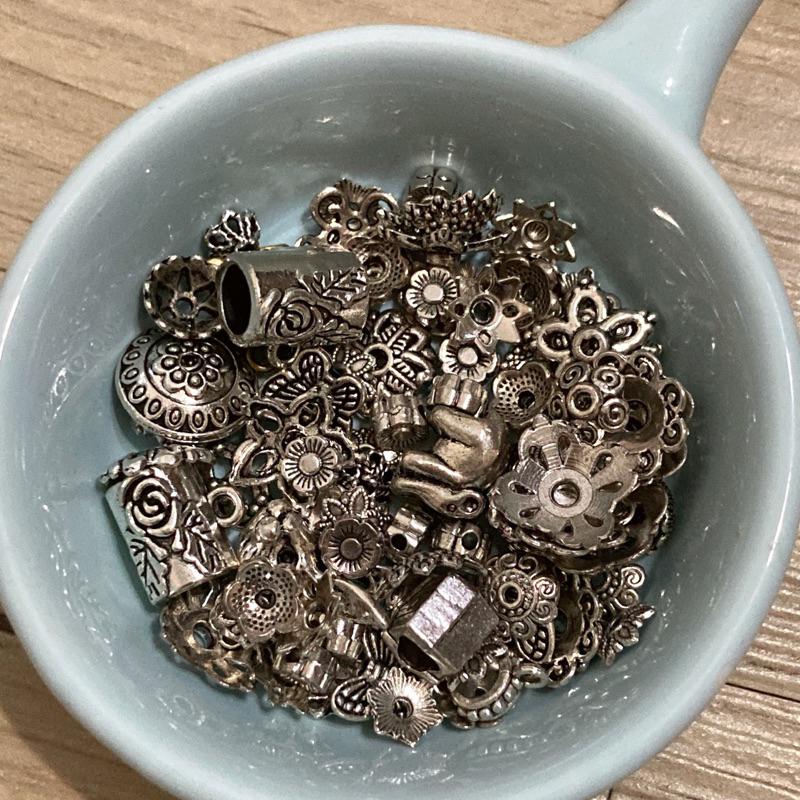 雲晨之飾·花晶靈 現貨 快速出貨 藏銀 花托 花朵 蝴蝶結 大象 銀管 飛碟珠 配件 手作材料 配件包 迴珠 配珠 隔珠-細節圖2