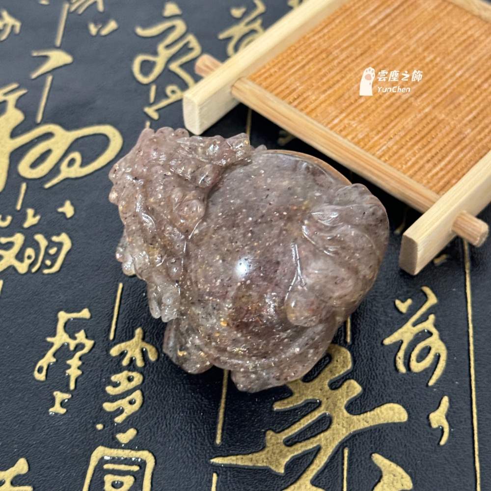 雲塵之飾 金草莓晶龍龜 小龍龜 擺件龍龜 屁股圓又大 帶天然礦洞礦缺 炸福利 甜甜價 小巧可愛 咬錢龜 歸來 🐢-細節圖5