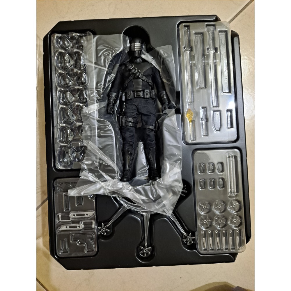 mezco G I JOE 特種部隊 蛇眼-細節圖3