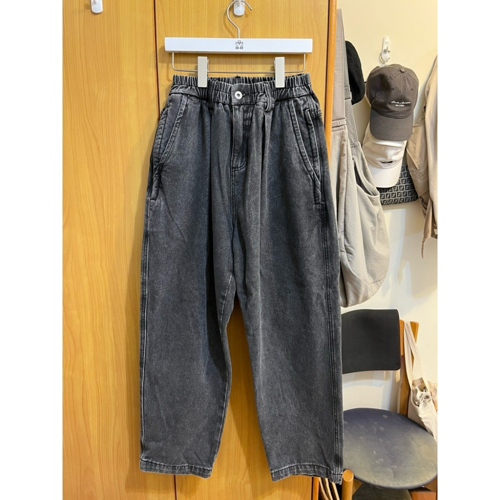 二手 AGILITY Wide Tapered Jeans 黑色 錐形打褶水洗牛仔褲-細節圖2