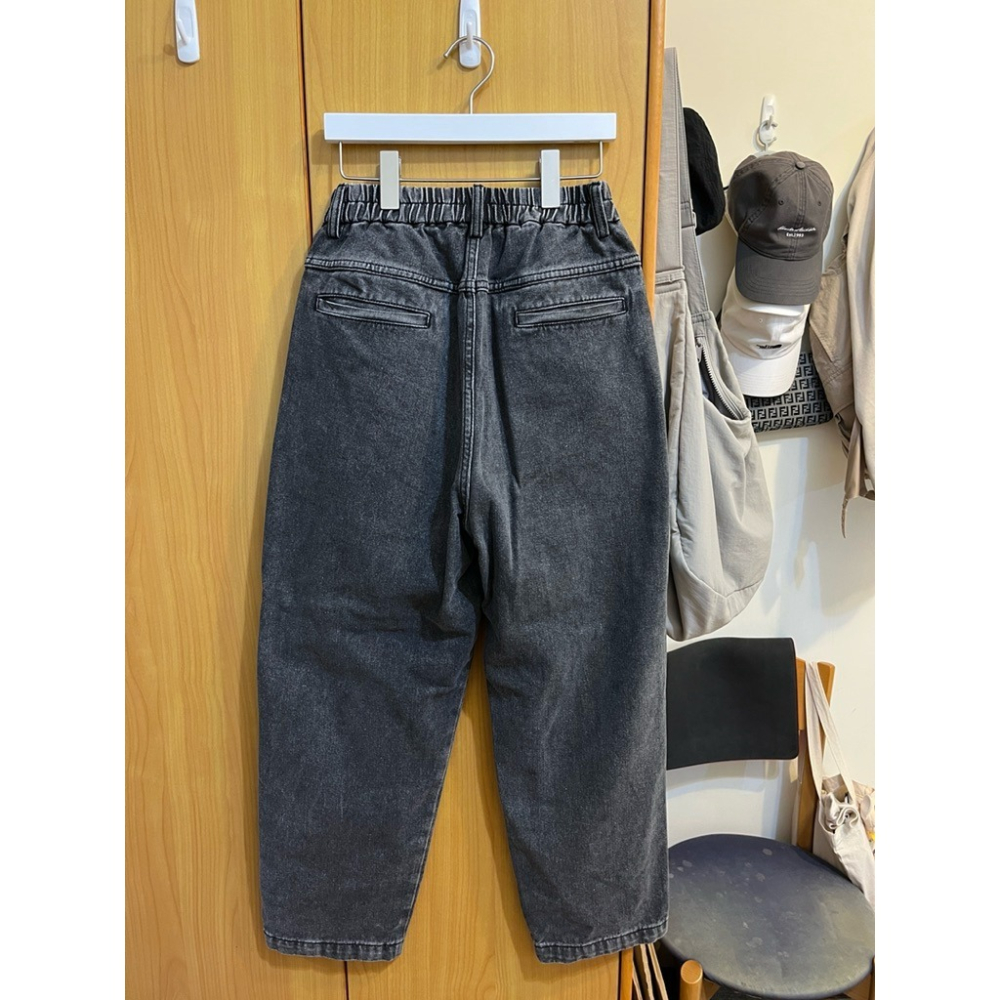 二手 AGILITY Wide Tapered Jeans 黑色 錐形打褶水洗牛仔褲-細節圖3