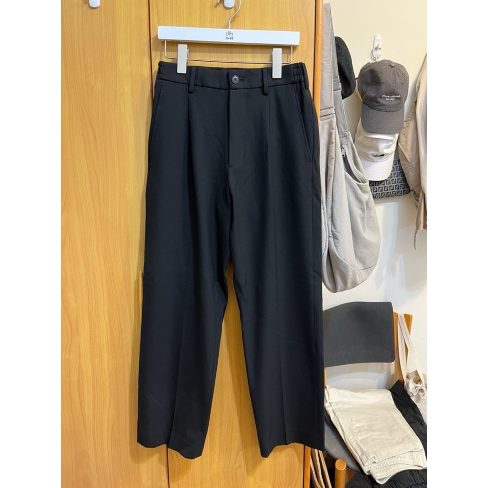二手 UNIQLO UQ 男裝 打褶寬褲 西裝褲 長褲 462197 Size XS-細節圖3