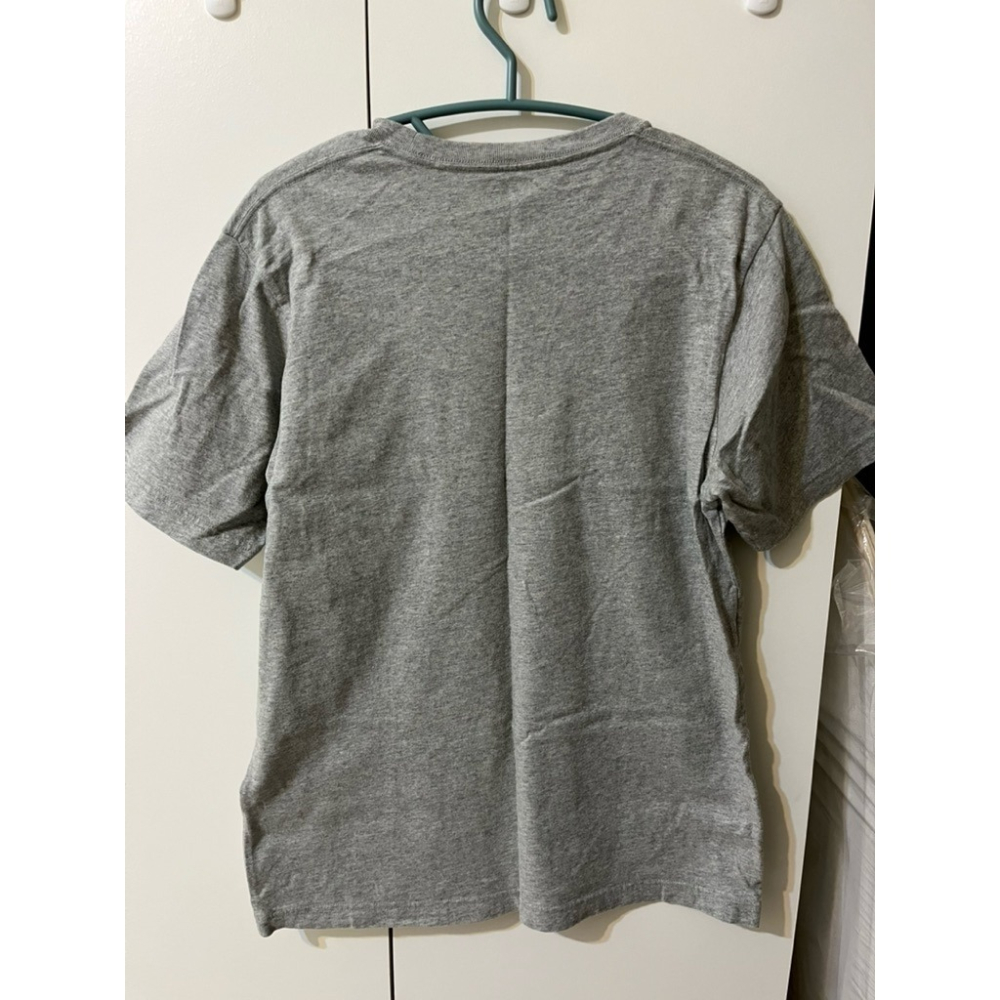 二手 UNIQLO x Minions UT 小小兵 神偷奶爸 聯名 短袖 T恤 灰色 純棉 Size L-細節圖3