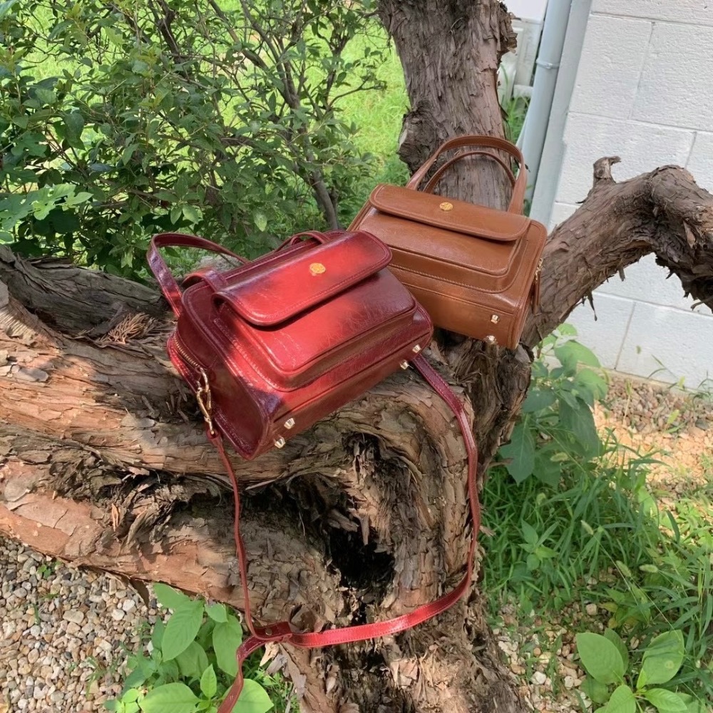 KeCom。LEONIE 手工牛皮裂紋 信封包-細節圖10