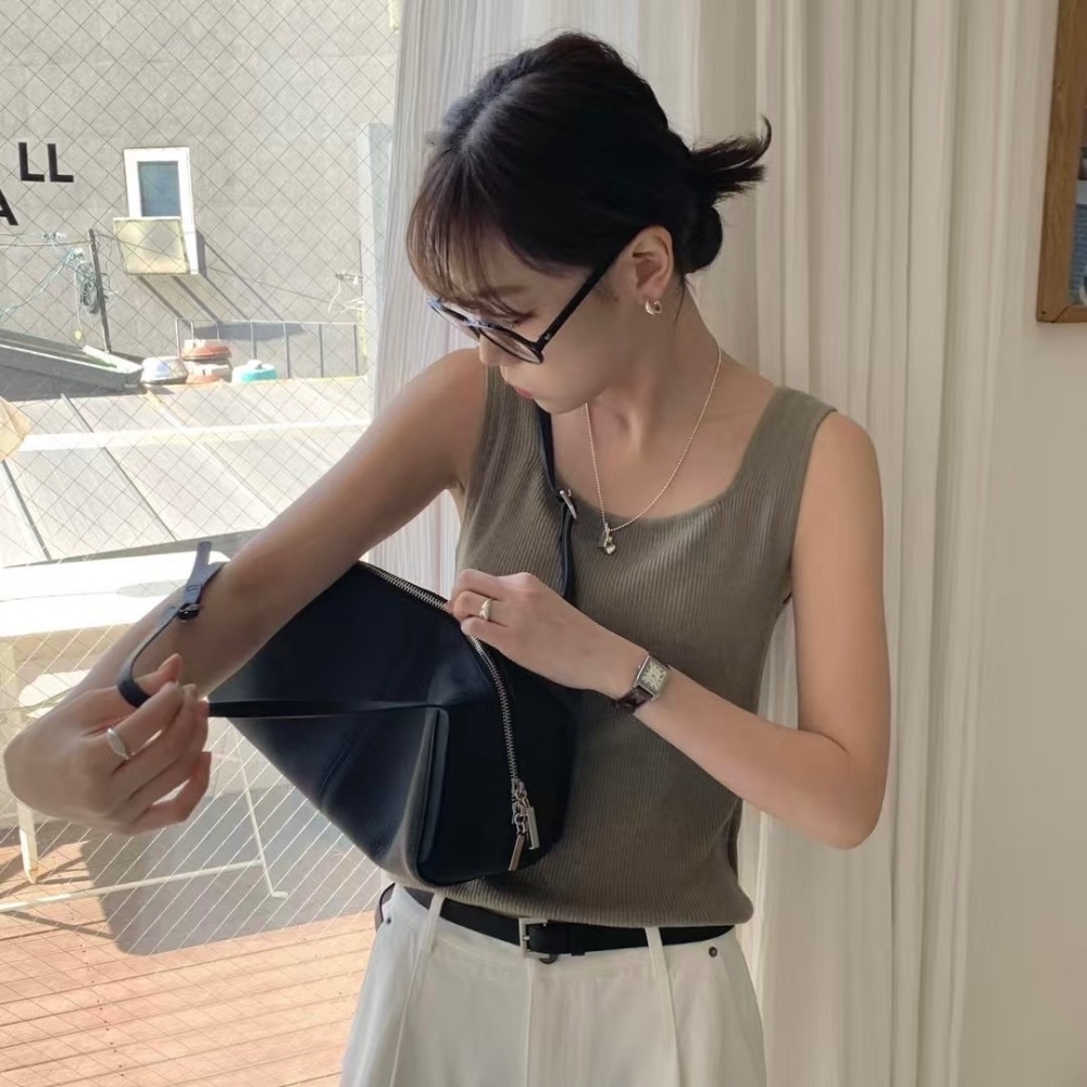 KeCom。LÉONIE 真皮 荔枝紋 豆腐包-細節圖4