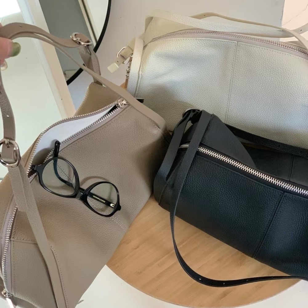 KeCom。LÉONIE 真皮 荔枝紋 豆腐包-細節圖7