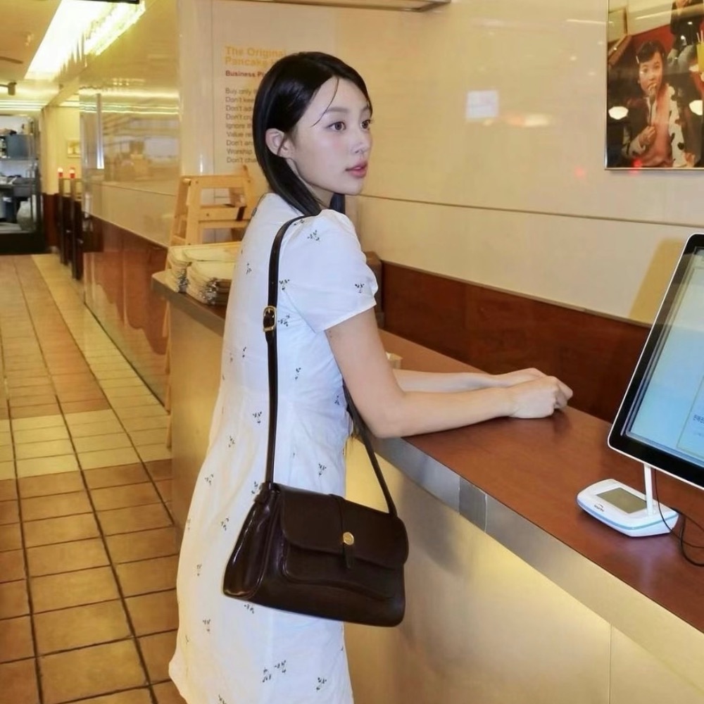 KeCom。LÉONIE 牛皮款 信封包-細節圖7