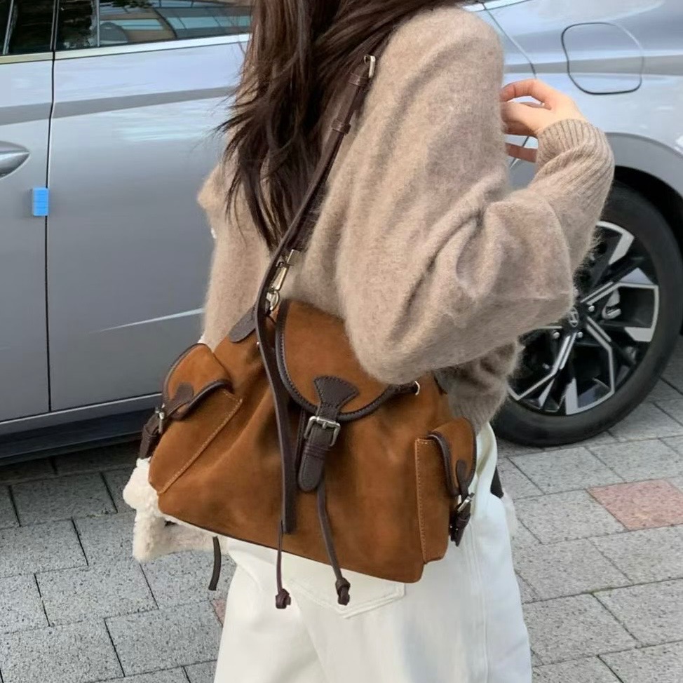 KeCom。LEONIE 真皮 麂皮 抽拉繩 肩背包 後背包-細節圖6