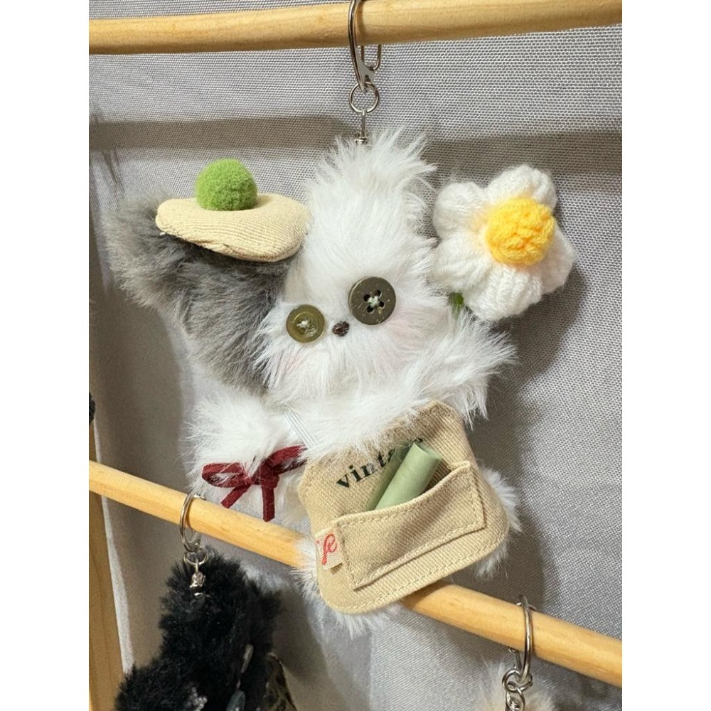 A&E｜手作｜毛料娃娃 more doll 鈕扣眼睛 手作娃娃 包包配件 吊飾 禮物 韓國流行-細節圖4