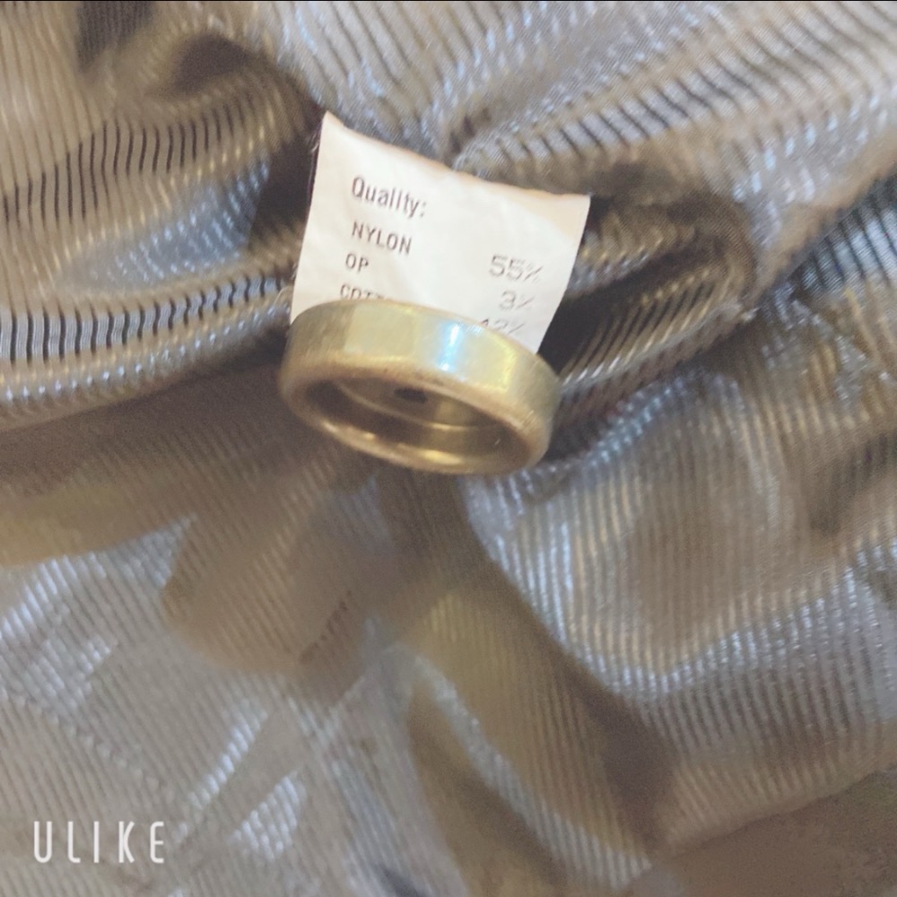 ｛二手｝iROO黑色外套 修身 顯瘦 專櫃出清-細節圖3