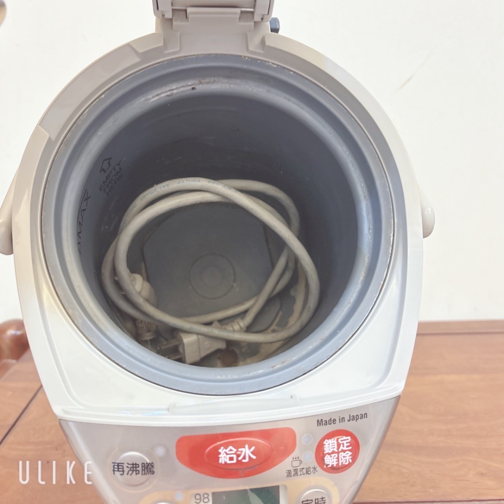 ｛二手，清空間價，使用痕跡請看說明與照片，請單獨下單｝2006年產象印熱水瓶 3L-細節圖8