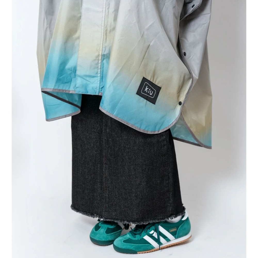 【日本 KiU】斗篷雨衣 輕量雨衣 附收納袋 登山 防水 防風 男女通用-細節圖4