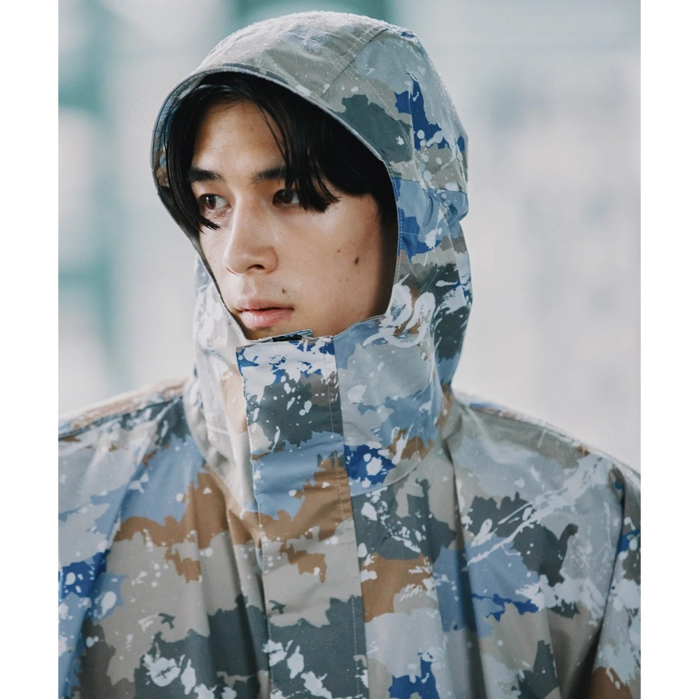 【日本 KiU】斗篷雨衣 輕量雨衣 附收納袋 登山 防水 防風 男女通用-細節圖6