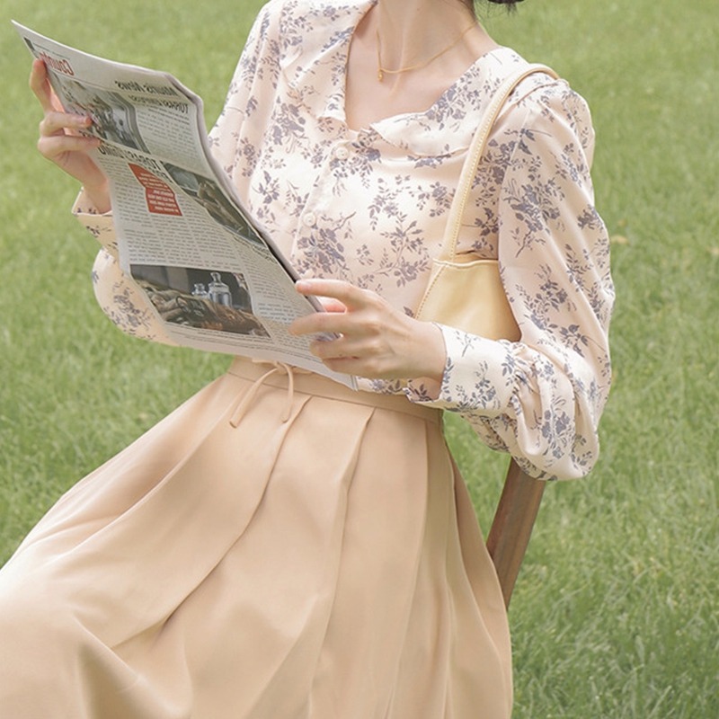 年新款女長裙法式赫本風套裝茶歇碎花連衣裙子春夏設計感小眾-細節圖4