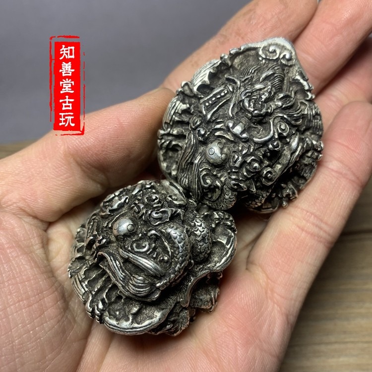 古玩雜項白銅鎏鍍銀核桃手球手把件浮雕雙龍健身球老年銅手球古玩-細節圖9