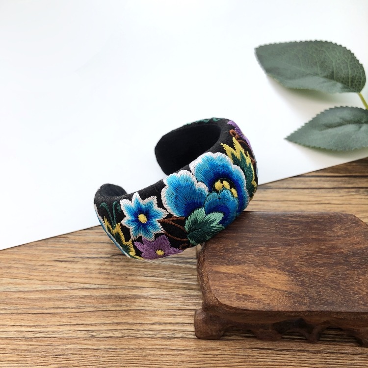原創手工復古文藝民族風刺繡手鐲女寬版氣質苗銀棉麻百搭鐲子配飾-細節圖8