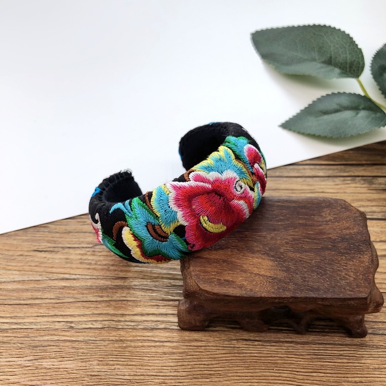原創手工復古文藝民族風刺繡手鐲女寬版氣質苗銀棉麻百搭鐲子配飾-細節圖10