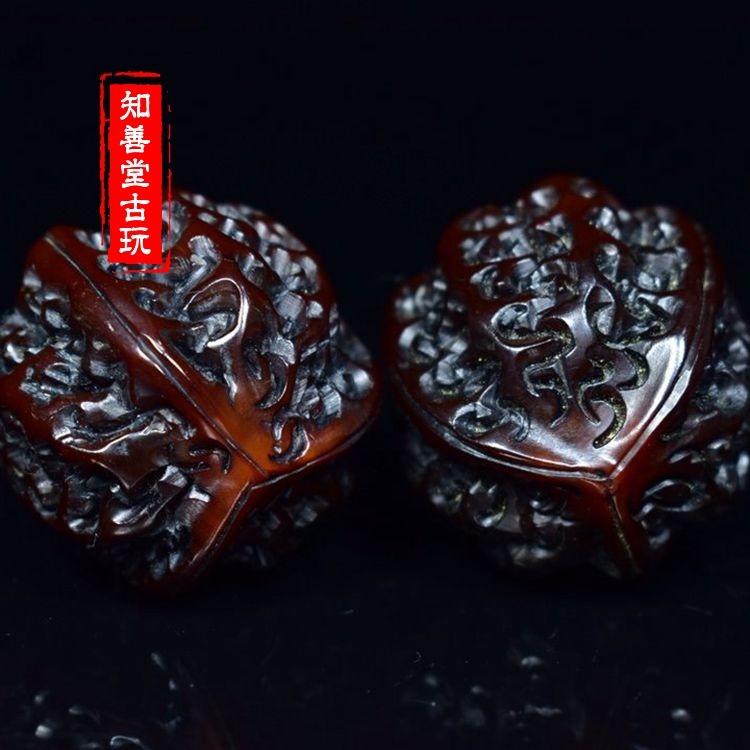 收藏西藏老?牛角雕刻核桃健身球手球牛角文玩核桃手把件-細節圖2